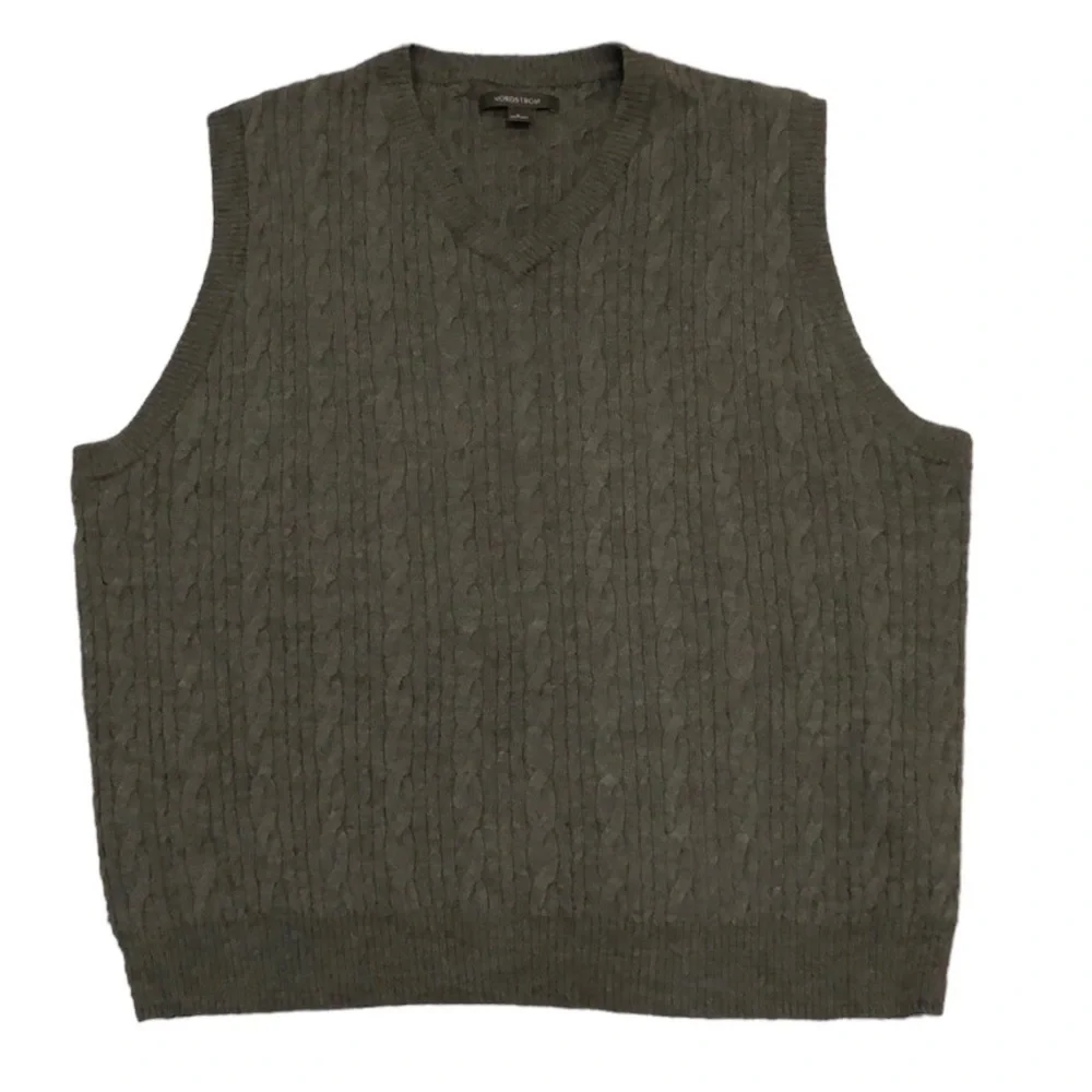 Nordstrom Sweater Vest Size Large Green Extra Fine Merino Wool Cable Knit